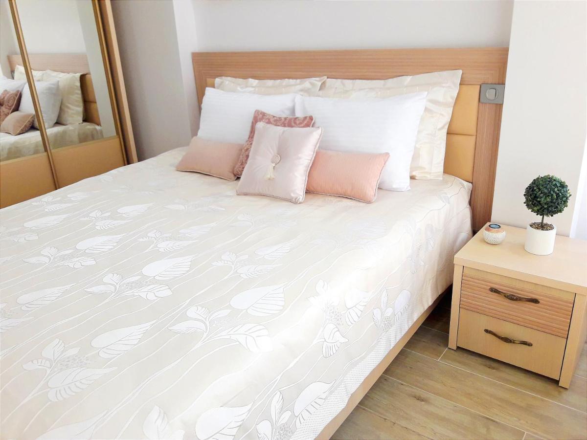 Light Apartment Center City Chişinău Esterno foto