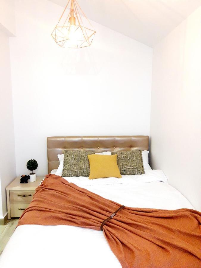 Light Apartment Center City Chişinău Esterno foto