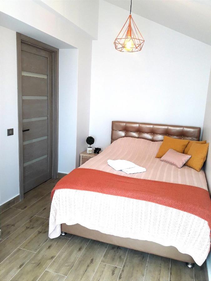 Light Apartment Center City Chişinău Esterno foto